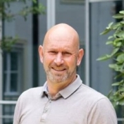 158007_avatar_6_1053940.jpg