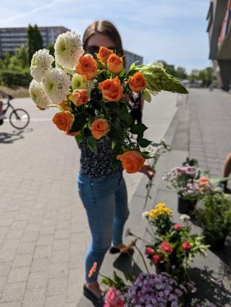 Freiwilligentag 2022: Blumen binden für Senioren